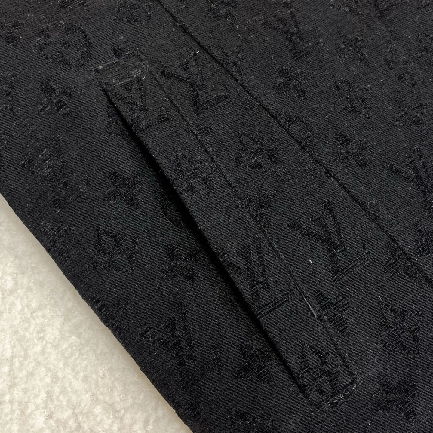 wg.luxury- 8V Down jacket goose down embroidery 2colour item:E-F501J2313-2H